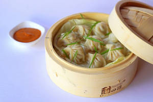 Wokanaka Original Veg Momos