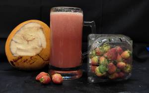 Tender Coconut Strawberry Juice [750ml]