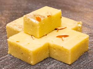 Plain Mawa Barfi 500 Gms