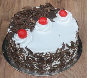 Black Forest Cake [900 Gm]