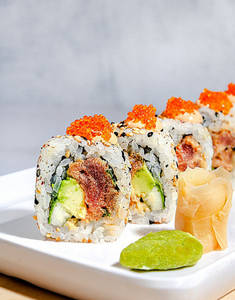 Spicy Tuna Uramaki