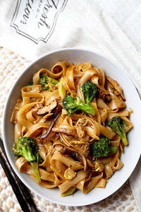 Veg Flat Noodles