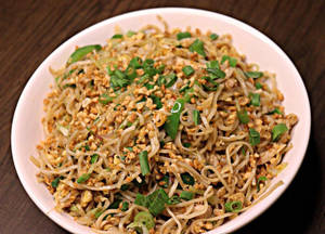 Chicken Burnt Garlic Noodles