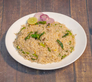 Mughlai Special Veg Fried Rice (chefs Special) With Raita