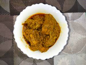 Broiler Chicken Curry (8 Pcs)