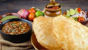 CHOLA BHATURA