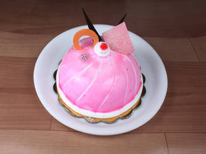 Strawberry Cake (1/2 Kg)