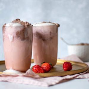 Strawberry Oreo Thick Shake