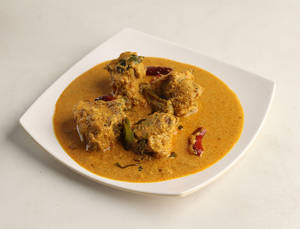 Chicken Thenga Aracha Curry