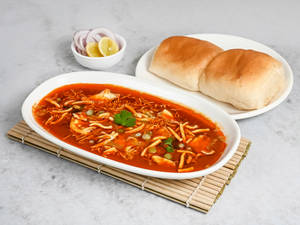 Mamledar Misal Pav