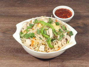 Chicken Hakka Noodles 