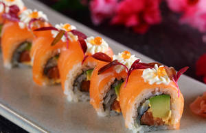 Salmon Philly  Sushi Roll