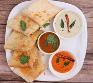Schezwan Paneer Cut Dosa