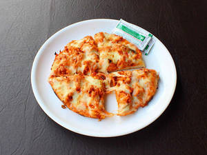 Chicken Sechezwan Pizza