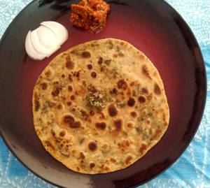 Kasturi methi Parata (2 pcs)