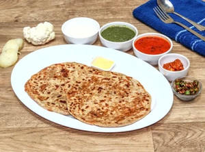 Aloo Methi Paratha (2 Pcs)
