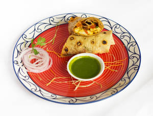 Oil Paneer Tikka Roll