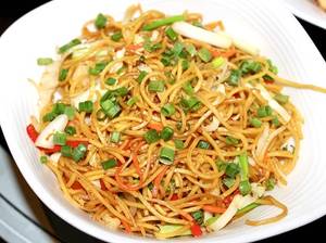 Veg Hakka Noodles