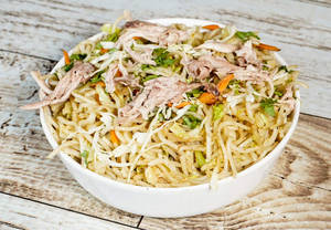 Chicken Hakka Noodles[ with egg]