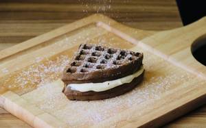 Twilight Dark & White Waffle