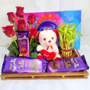 Cadbury Celebration Chocoolate Box , Pcs Big Cadbury Dairy Milk Silk , 1 Pcs Dairy Milk Silk