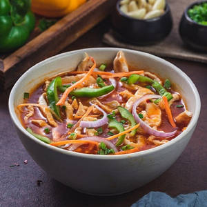 Sliced Chicken With Chilli Garlic Sauce