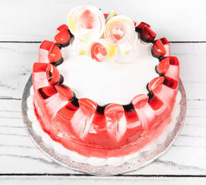 Strawberry Cool Cake