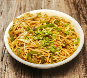 Veg Hakka Noodles