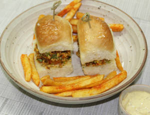 Masala Egg Slider ( 2 Pcs )