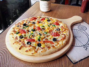 10" Medium Supreme Hungry Pizza