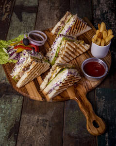 Hyderabad Club Grilled Sandwich