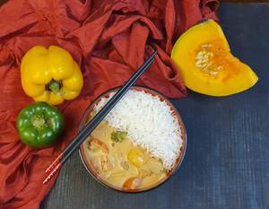 Red Thai Curry & Rice (veg)