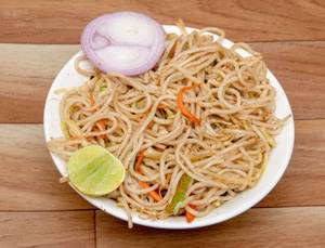 Veg noodles                                                                     