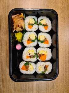 Maki Zushi (sushi)