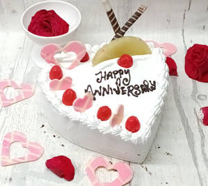 Pineapple Heart Cake