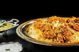 Zafrani Gosht Ki Biryani Family [Serves 4]