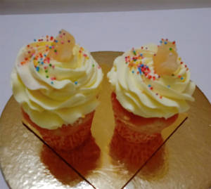 Pineapple Cup Cakes