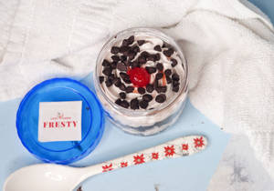 Chocolate Mousse Chocochip Jar Cake