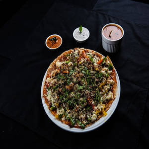 Onion Cheese Uttapam