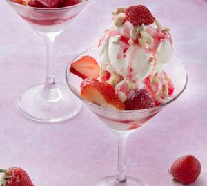 Strawberry Sundae 