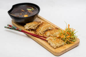 Veg Pan Fried Noodles In Chilli Soya Sauce