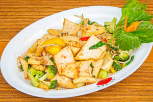 Stir Fried Tofu With Green Vegetables