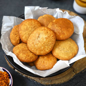 Sada Kachori 2 peace