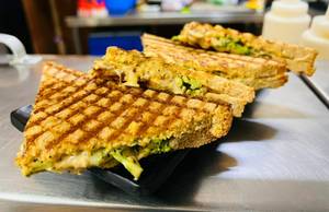 Creamy Grilled Sandwich (2 Pcs)