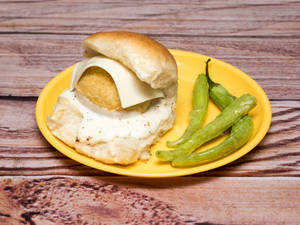 Garlic Cheese Vada Pav 