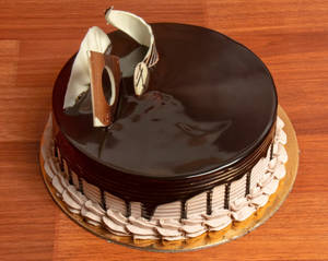 Swiss Chocolate Cake (Eggless)