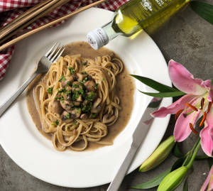 Linguine In Truffle & Mushroom Alfredo