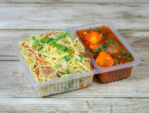 Veg Noodles with Chilli Paneer Gravy