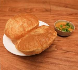 3 Idli with Paneer Masala