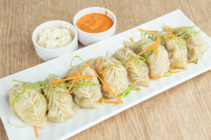 Nutty Paneer Momos